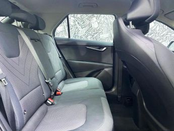 KIA NIRO 1.6h GDi 2 SUV 5dr Petrol Hybrid DCT Euro 6 (s/s) (139 bhp)