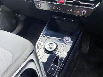 KIA NIRO 64.8kWh 2 SUV 5dr Electric Auto (201 bhp)