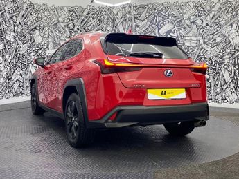 LEXUS UX 2.0 250h SUV 5dr Petrol Hybrid E-CVT Euro 6 (s/s) (184 ps)