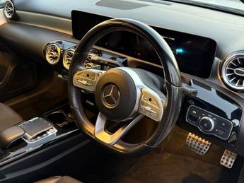 MERCEDES-BENZ A-CLASS 1.3 A200 AMG Line (Premium) Hatchback 5dr Auto