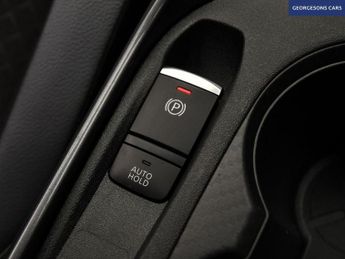 NISSAN JUKE 1.0 DIG-T N-Connecta SUV 5dr Petrol DCT Auto Euro 6 (s/s) (114 p