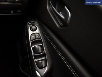 NISSAN JUKE 1.0 DIG-T N-Connecta SUV 5dr Petrol DCT Auto Euro 6 (s/s) (114 p