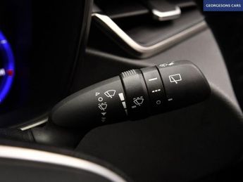 TOYOTA COROLLA 1.8 VVT-h Icon Tech Hatchback 5dr Petrol Hybrid CVT Euro 6 (s/s)