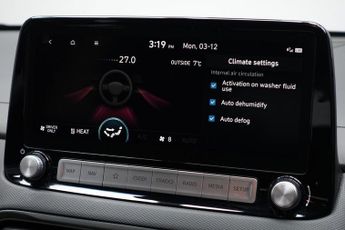 HYUNDAI KONA 39kWh SE Connect SUV 5dr Electric Auto (10.5kW Charger) (136 ps)