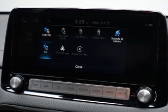 HYUNDAI KONA 39kWh SE Connect SUV 5dr Electric Auto (10.5kW Charger) (136 ps)