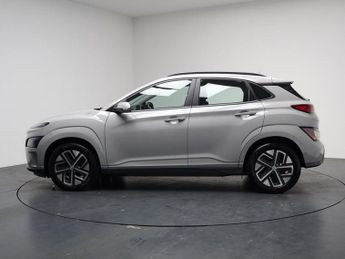 HYUNDAI KONA 39kWh SE Connect SUV 5dr Electric Auto (10.5kW Charger) (136 ps)