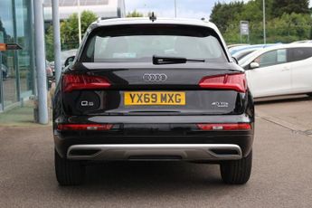 AUDI Q5 2.0 TDI 40 Sport SUV 5dr Diesel S Tronic quattro Euro 6 (s/s) (1