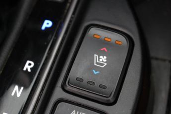 HYUNDAI SANTA FE 2.2 CRDi Premium SE SUV 5dr Diesel Auto 4WD Euro 5 (7 seat) (194