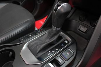 HYUNDAI SANTA FE 2.2 CRDi Premium SE SUV 5dr Diesel Auto 4WD Euro 5 (7 seat) (194