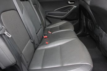 HYUNDAI SANTA FE 2.2 CRDi Premium SE SUV 5dr Diesel Auto 4WD Euro 5 (7 seat) (194