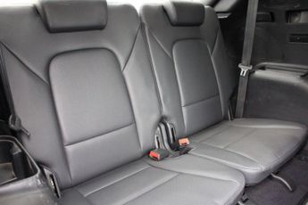 HYUNDAI SANTA FE 2.2 CRDi Premium SE SUV 5dr Diesel Auto 4WD Euro 5 (7 seat) (194