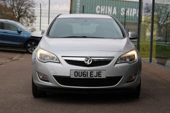 VAUXHALL ASTRA 1.7 CDTi ecoFLEX Exclusiv Sports Tourer 5dr Diesel Manual Euro 5