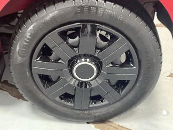 TOYOTA AYGO 1.0 VVT-i x Hatchback 3dr Petrol Manual Euro 6 (71 ps) - AA INSP