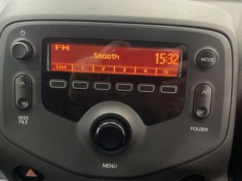 TOYOTA AYGO 1.0 VVT-i x Hatchback 3dr Petrol Manual Euro 6 (71 ps) - AA INSP