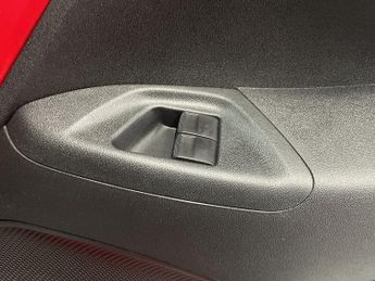 TOYOTA AYGO 1.0 VVT-i x Hatchback 3dr Petrol Manual Euro 6 (71 ps) - AA INSP