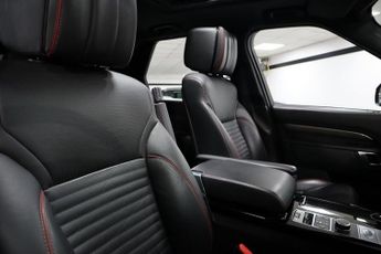 LAND ROVER DISCOVERY 3.0 SD V6 HSE SUV 5dr Diesel Auto 4WD Euro 6 (s/s) (306 ps)