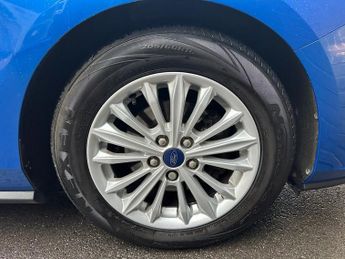 FORD FOCUS 1.0T EcoBoost Titanium Hatchback 5dr Petrol Auto Euro 6 (s/s) (1