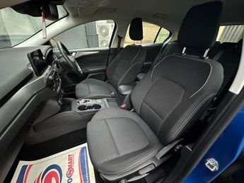 FORD FOCUS 1.0T EcoBoost Titanium Hatchback 5dr Petrol Auto Euro 6 (s/s) (1