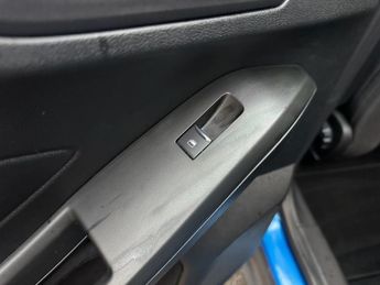 FORD FOCUS 1.0T EcoBoost Titanium Hatchback 5dr Petrol Auto Euro 6 (s/s) (1