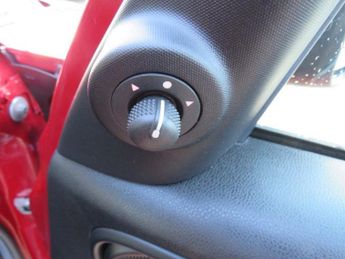 FIAT 500L 1.3 MultiJet Lounge MPV 5dr Diesel Dualogic Euro 5 (s/s) (85 bhp