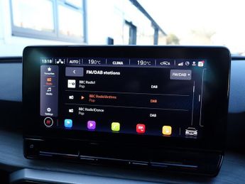 SEAT LEON 1.4 eHybrid 12.8kWh XCELLENCE Estate 5dr Petrol Plug-in Hybrid D