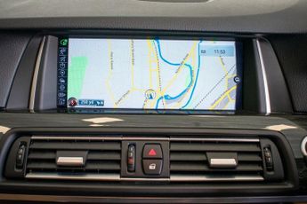 BMW 5 SERIES 3.0 530d Luxury Touring 5dr Diesel Auto Euro 6 (s/s) (258 ps)