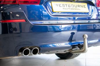 BMW 5 SERIES 3.0 530d Luxury Touring 5dr Diesel Auto Euro 6 (s/s) (258 ps)