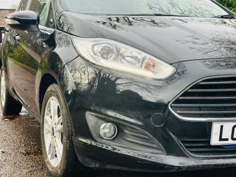 FORD FIESTA 1.6 Zetec Hatchback 5dr Petrol Powershift Euro 6 (105 ps)