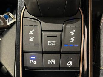 HYUNDAI IONIQ 28kWh Premium SE Hatchback 5dr Electric Auto (120 ps)
