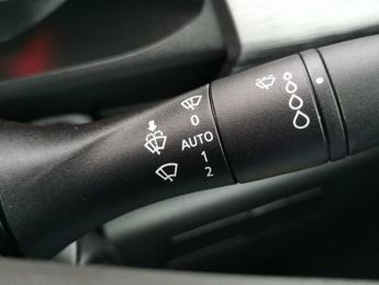 RENAULT KANGOO 1.5 dCi Blue ENERGY ML19 Advance Panel Van 6dr Diesel EDC MWB Eu