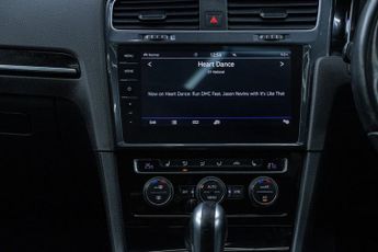 VOLKSWAGEN GOLF 2.0 TDI GTD Hatchback 5dr Diesel DSG Euro 6 (s/s) (184 ps)