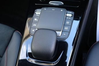 MERCEDES-BENZ A-CLASS A200D 2.0 AMG LINE EXECUTIVE