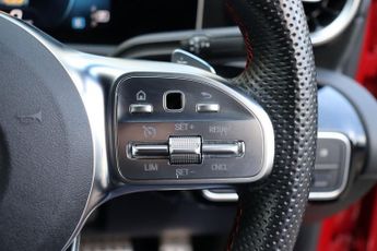 MERCEDES-BENZ A-CLASS A200D 2.0 AMG LINE EXECUTIVE