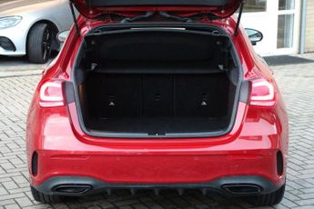 MERCEDES-BENZ A-CLASS A200D 2.0 AMG LINE EXECUTIVE