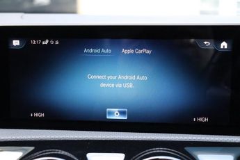 MERCEDES-BENZ A-CLASS A200D 2.0 AMG LINE EXECUTIVE