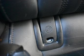 AUDI A6 AVANT 2.0 TDI ultra S line Estate 5dr Diesel S Tronic Euro 6 (s/s) (19