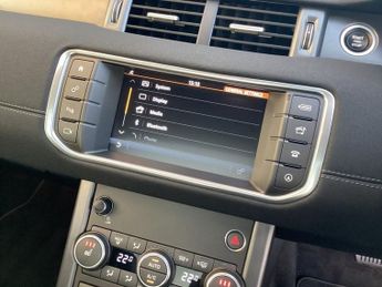 LAND ROVER RANGE ROVER EVOQUE 2.0 TD4 Landmark SUV 5dr Diesel Auto 4WD Euro 6 (s/s) (180 ps)