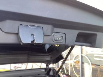 LAND ROVER RANGE ROVER EVOQUE 2.0 TD4 Landmark SUV 5dr Diesel Auto 4WD Euro 6 (s/s) (180 ps)