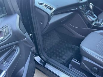 FORD KUGA 1.5 TDCi Titanium SUV 5dr Diesel Powershift Euro 6 (s/s) (120 ps