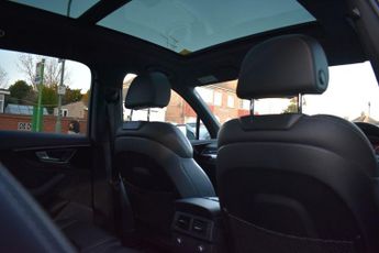 AUDI Q7 MANAGERS SPECIAL THIS WEEKEND ONLY 3.0 V6 50TDi BLACK EDITION | 