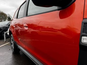 DACIA DUSTER 1.3 TCe Prestige SUV 5dr Petrol EDC Euro 6 (s/s) (150 ps)