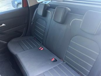DACIA DUSTER 1.3 TCe Prestige SUV 5dr Petrol EDC Euro 6 (s/s) (150 ps)