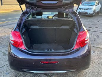 PEUGEOT 208 1.6 e-HDi XY Hatchback 3dr Diesel EGC Euro 5 (s/s) (92 ps)