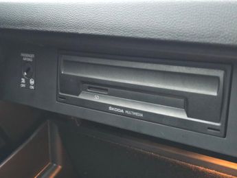 SKODA OCTAVIA 1.0 TSI GPF SE Hatchback 5dr Petrol DSG Euro 6 (s/s) (115 ps)