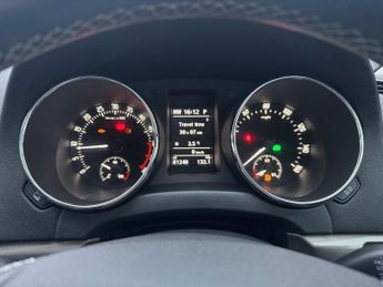 SKODA YETI 2.0 TDI Laurin & Klement SUV 5dr Diesel DSG 4WD Euro 5 (140 ps)