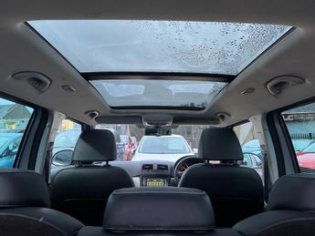 SKODA YETI 2.0 TDI Laurin & Klement SUV 5dr Diesel DSG 4WD Euro 5 (140 ps)