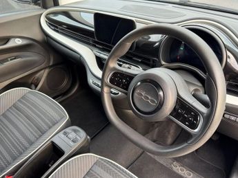 FIAT 500e C 42kWh Passion Convertible 2dr Electric Auto 