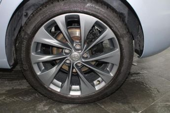 VAUXHALL ASTRA 1.4i Turbo Design Hatchback 5dr Petrol Auto Euro 6 (s/s) (150 ps