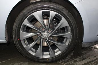 VAUXHALL ASTRA 1.4i Turbo Design Hatchback 5dr Petrol Auto Euro 6 (s/s) (150 ps