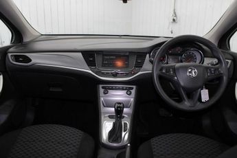 VAUXHALL ASTRA 1.4i Turbo Design Hatchback 5dr Petrol Auto Euro 6 (s/s) (150 ps